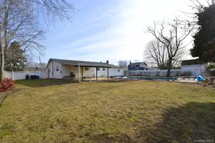 9 Tory Ct, Holbrook, NY 11741 - Photo 17