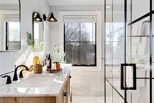 97 Bar Beach Rd, Port Washington, NY 11050 - Photo 21