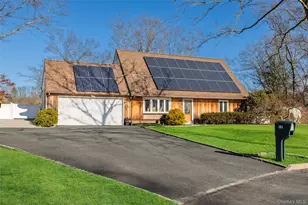 12 Yellowstone Ct, Coram, NY 11727 - Photo 3