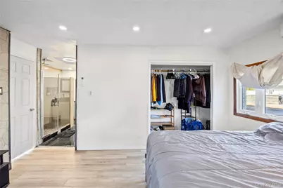 12 Yellowstone Court, Coram, NY 11727 - Photo 15