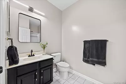 917 Balsam Drive, New Windsor, NY 12553 - Photo 9