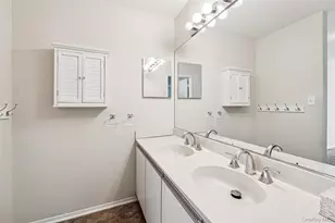 901 Fenway Rd, Saint James, NY 11780 - Photo 17