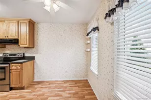 901 Fenway Rd, Saint James, NY 11780 - Photo 11