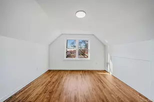 8 Rockaway Ave, Westbury, NY 11590 - Photo 13