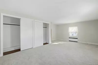 82 Spruce Avenue, Floral Park, NY 11001 - Photo 27