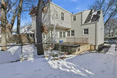 82 Spruce Avenue, Floral Park, NY 11001 - Photo 31