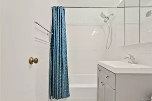 66-01 Burns St, Rego Park, NY 11374 - Photo 17