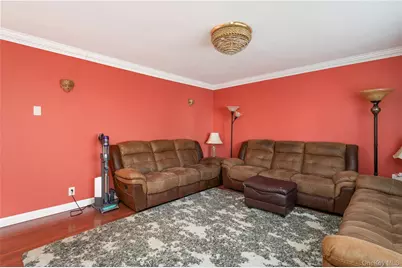 30 1st Street, New Hyde Park, NY 11040 - Photo 5