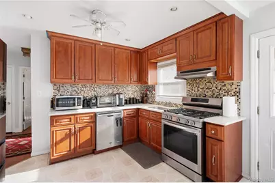 30 1st Street, New Hyde Park, NY 11040 - Photo 7