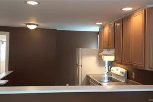 70 Academy Ave, Middletown, NY 10940 - Photo 3