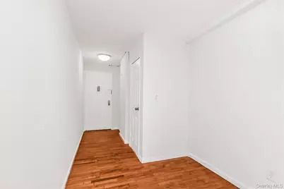 679 Warburton Avenue #2R, Yonkers, NY 10701 - Photo 11