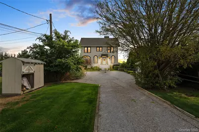 260 Ocean Avenue, Amityville, NY 11701 - Photo 3