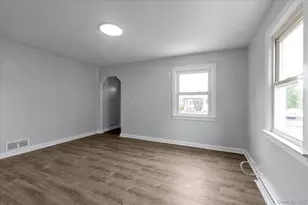 301 Merrifield Ave, Oceanside, NY 11572 - Photo 5