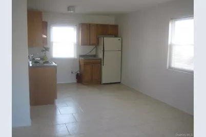 235 Fieldmere Street, Elmont, NY 11003 - Photo 5