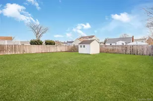 83 Kane Pl, North Babylon, NY 11703 - Photo 7