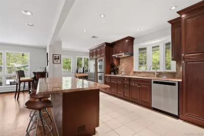 19 Macaulay Road, Katonah, NY 10536 - Photo 7