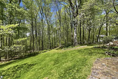 19 Macaulay Road, Katonah, NY 10536 - Photo 3
