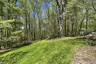 19 Macaulay Rd, Katonah, NY 10536 - Photo 3