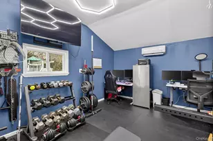 737 Belmore Ave, Islip Terrace, NY 11752 - Photo 23