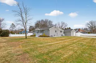 737 Belmore Ave, Islip Terrace, NY 11752 - Photo 25