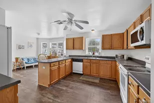 6 Jill Marie Cir, Wallkill, NY 12589 - Photo 13