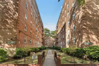 144-45 Sanford Avenue #6A, Flushing, NY 11355 - Photo 1