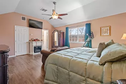 194 Miller Place Road, Miller Place, NY 11764 - Photo 21