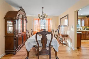 194 Miller Place Rd, Miller Place, NY 11764 - Photo 9