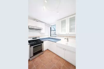 14105 Northern #7G, Flushing, NY 11354 - Photo 9