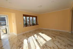 73 Evans St, New Hyde Park, NY 11040 - Photo 3