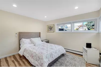 9 Autumn Lane, Hicksville, NY 11801 - Photo 15