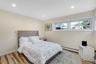 9 Autumn Ln, Hicksville, NY 11801 - Photo 15