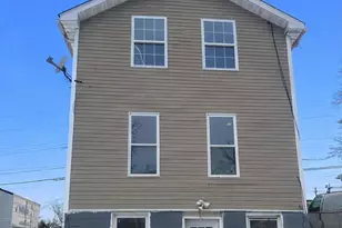 41 Gibson Ave, White Plains, NY 10607 - Photo 17