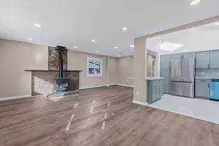 1367 Pine Acres Blvd, Bay Shore, NY 11706 - Photo 3