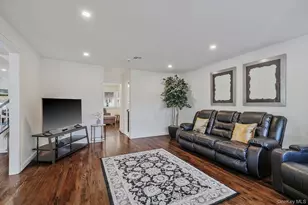 2 Polo St, Dix Hills, NY 11746 - Photo 17