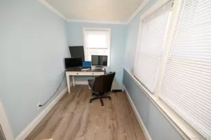 81 Irving Ave, Floral Park, NY 11001 - Photo 7