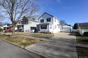 81 Irving Ave, Floral Park, NY 11001 - Photo 3