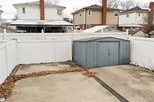 110-17 175th St, Saint Albans, NY 11433 - Photo 27