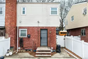 110-17 175th St, Saint Albans, NY 11433 - Photo 5