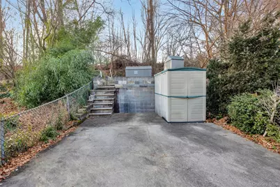 68-36 Selfridge Street, Forest Hills, NY 11375 - Photo 17