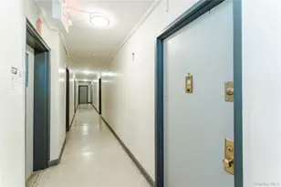 87-70 173rd St, Jamaica, NY 11432 - Photo 15