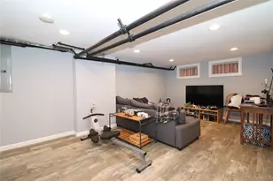 226 N Forest Ave, Rockville Centre, NY 11570 - Photo 25