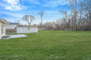 1137 Nugent Ave, Bay Shore, NY 11706 - Photo 29