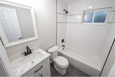 1137 Nugent Avenue, Bay Shore, NY 11706 - Photo 25