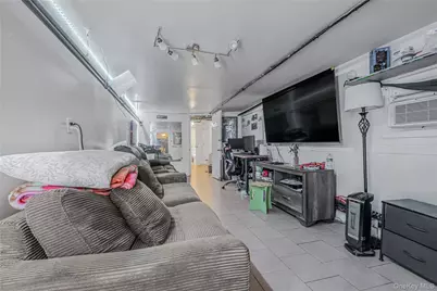 1381 Chandler Street, Far Rockaway, NY 11691 - Photo 21