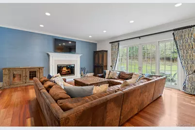 280 Southdown Road, Lloyd Harbor, NY 11743 - Photo 9