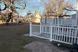 475 Marconi Blvd, Copiague, NY 11726 - Photo 3