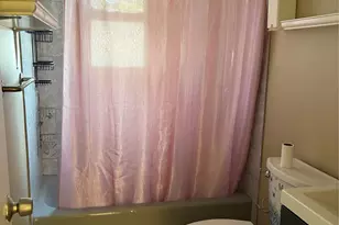 475 Marconi Blvd, Copiague, NY 11726 - Photo 9