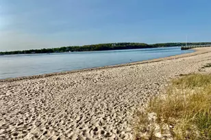 825 Oak Dr, Southold, NY 11971 - Photo 7