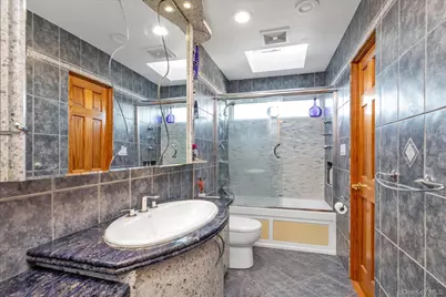 909 Gerry Avenue, Long Beach, NY 11561 - Photo 9